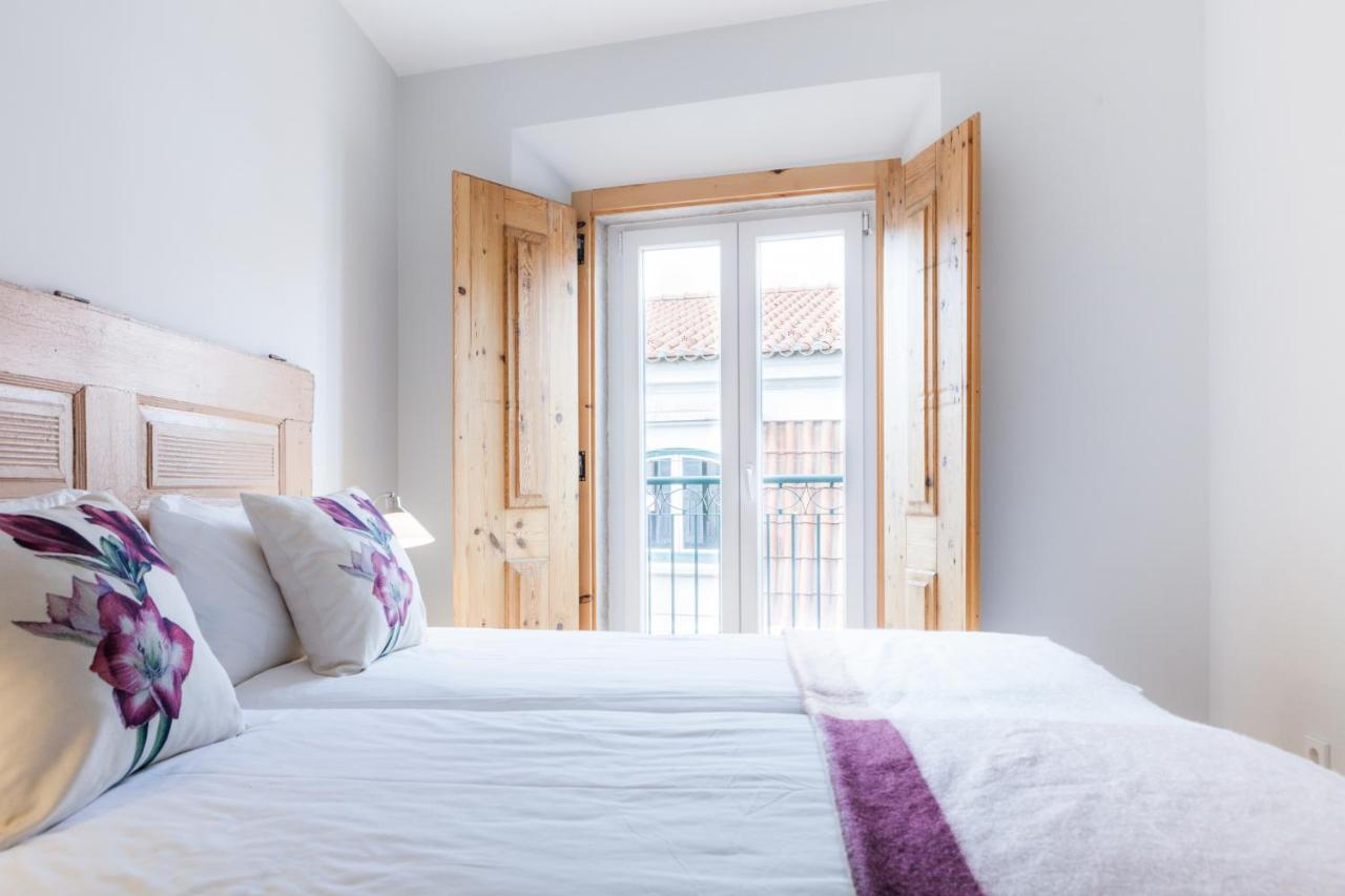 Amazing Rooftop Terrace With River And Historic City View 4 Bedrooms 4 Bathrooms Ac 19Th Century Building Chiado Lissabon Exterior foto