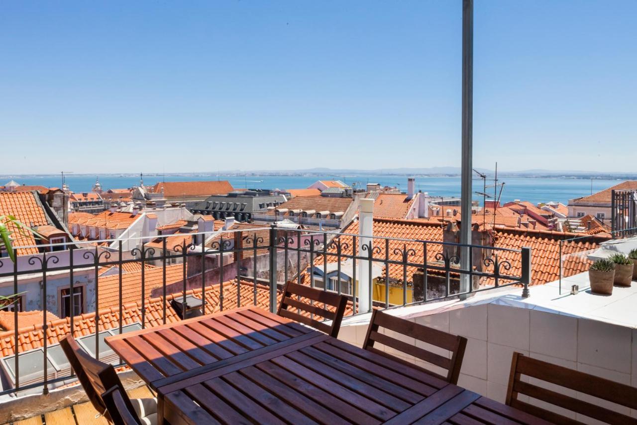Amazing Rooftop Terrace With River And Historic City View 4 Bedrooms 4 Bathrooms Ac 19Th Century Building Chiado Lissabon Exterior foto
